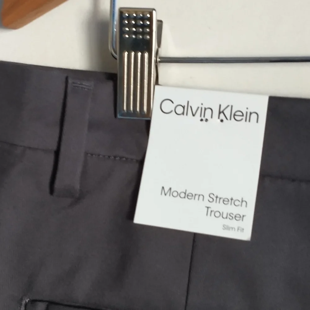 Calvin Klein Men's Modern Stretch Trouser Waist Size 34 Grey Pant